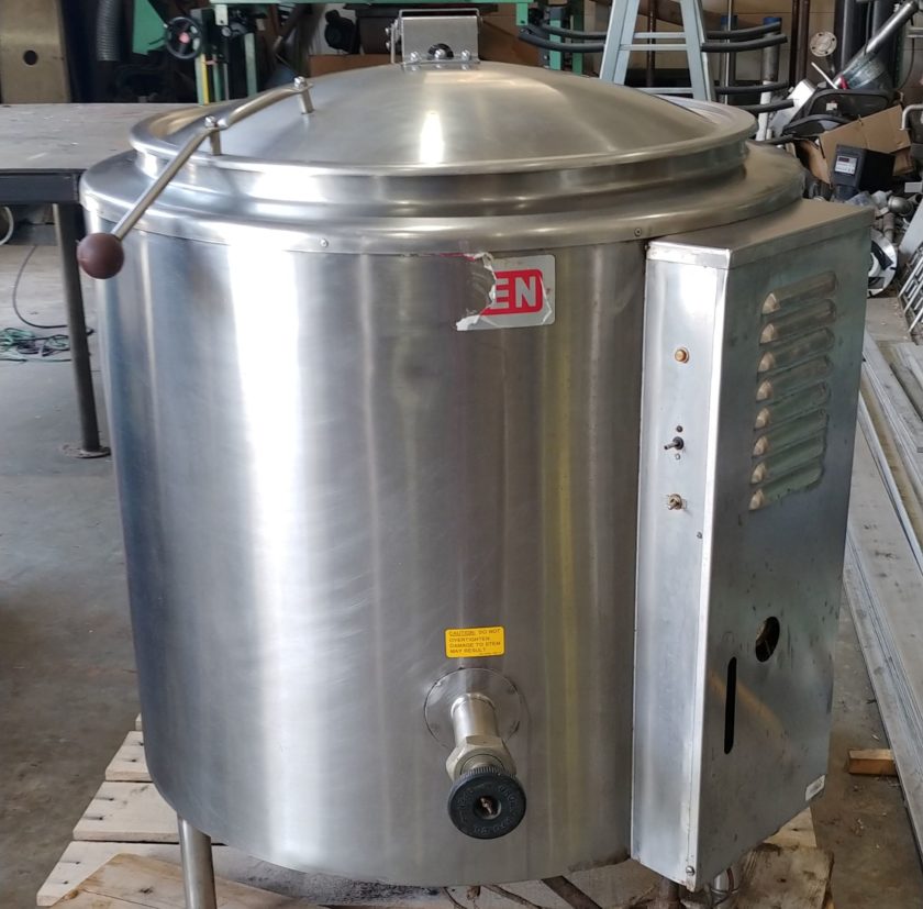40 GALLON GROEN SELF CONTAINED GAS FIRED KETTLE. Production